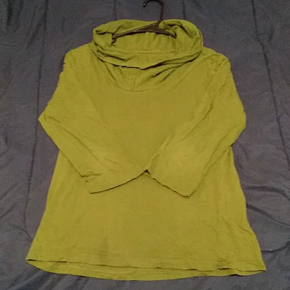 Womans green sweater / L